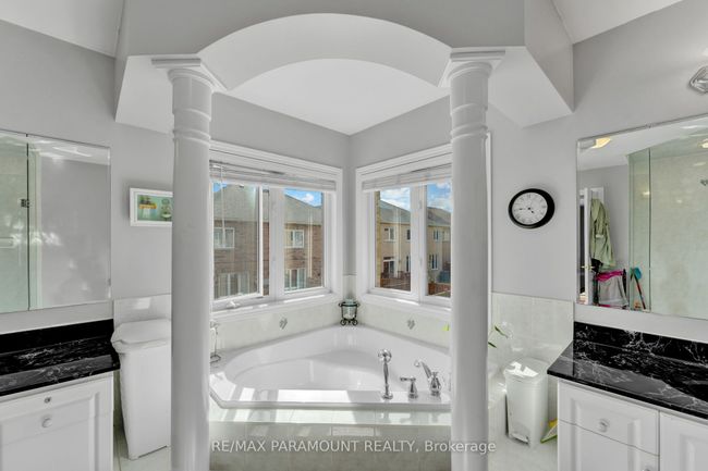 8 Eaglelanding Dr, House other with 5 bedrooms, 5 bathrooms and 2 parking in Brampton ON | Image 37