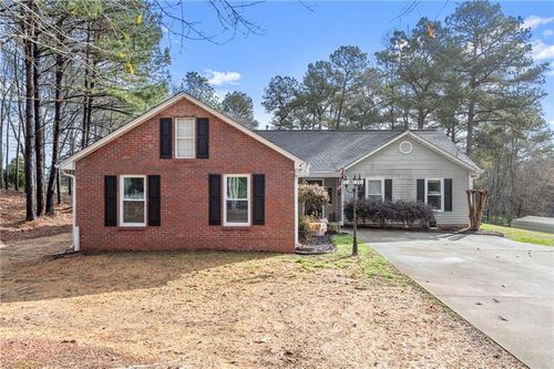 4705 Bullock Bridge Rd, Loganville, GA, 30052-7425 | Card Image