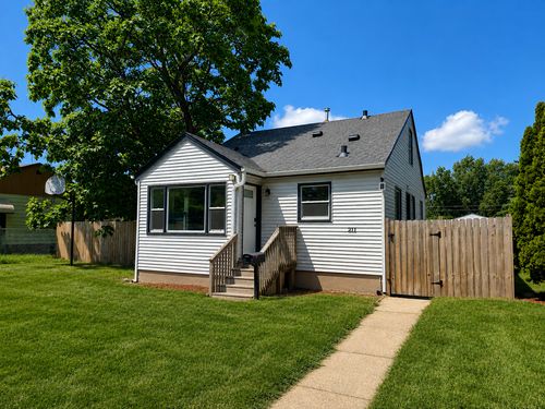 211 E Spruce St, South Saint Paul, MN, 55075-3526 | Card Image