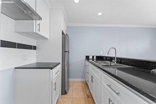 apt-7-8118 Albacore Dr, Houston, TX, 77074-6132 | Card Image