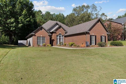 242 Dawns Way, TRUSSVILLE, AL, 35173-1931 | Card Image