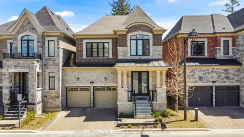 8 Duncombe Lane, Richmond Hill, ON, L4C1C2 | Card Image