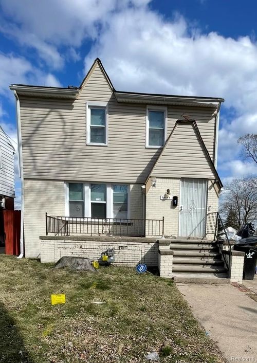 19156 Waltham St, Detroit, MI, 48205-2123 | Card Image