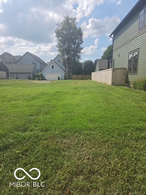 2140 Talbott St, Indianapolis, IN, 46202-1572 | Card Image