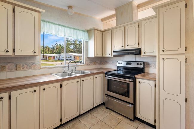 4609 10 Th Street Ct E, House other with 2 bedrooms, 2 bathrooms and null parking in ELLENTON FL | Image 6