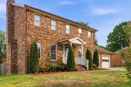 1839 Broadway Dr, Graham, NC, 27253-4320 | Card Image