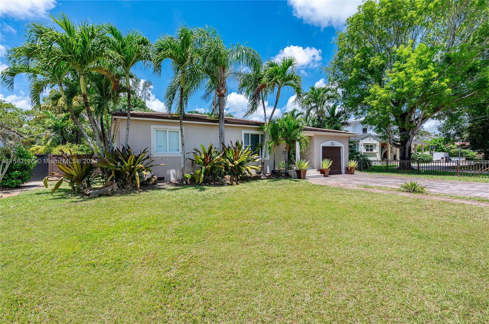 Hunting Lodge Dr, Miami Springs, FL 33166