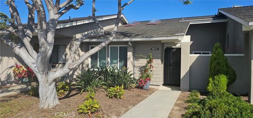 817d-8566 Trinity Cir, Huntington Beach, CA, 92646-5648 | Card Image