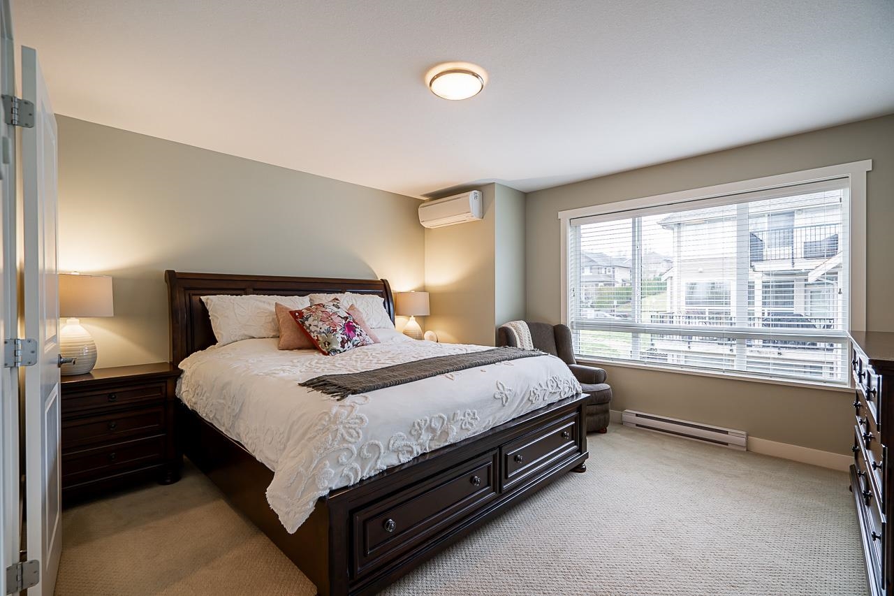 4 - 7848 170 Street, Townhouse with 3 bedrooms, 2 bathrooms and 4 parking in Surrey BC | Image 14