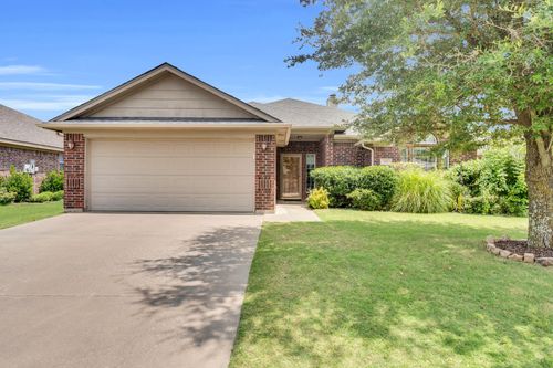 947 Winepress Rd, Burleson, TX, 76028-0709 | Card Image
