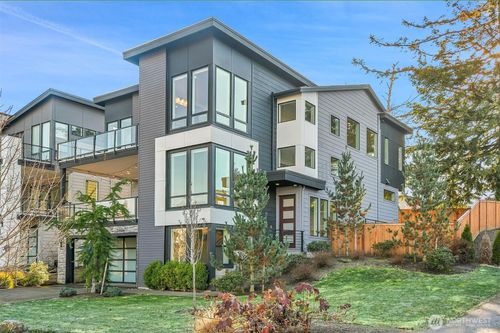 1113 N 39th Ct, Renton, WA, 98056-1624 | Card Image