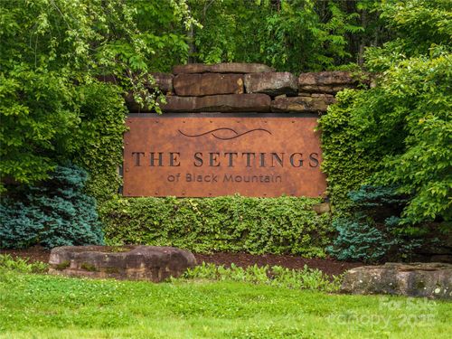 52 Settings Blvd, Black Mountain, NC, 28711-8831 | Card Image