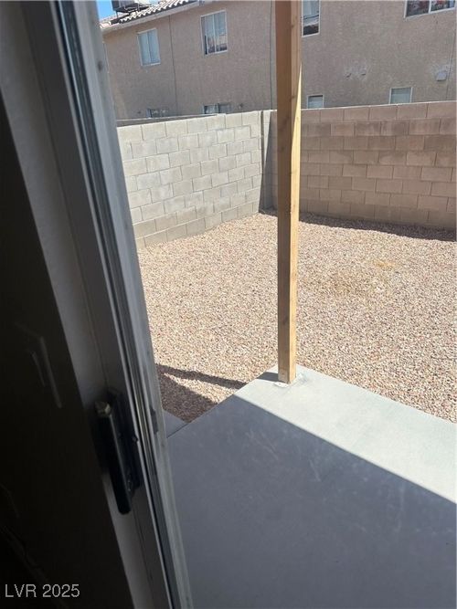 unit-4-1101 Potro Ave, Pahrump, NV, 89048-6174 | Card Image
