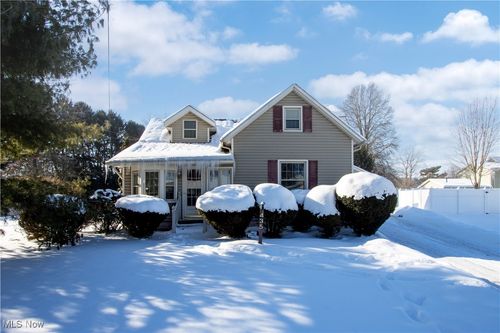 435 Locust Street S, Canal Fulton, OH, 44614 | Card Image