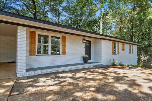 3904 Blackberry Ln, Northport, AL, 35473-2654 | Card Image