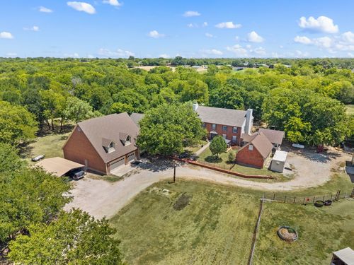 6942 Indian Wells Road, Sanger, TX, 76266 | Card Image