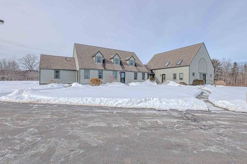 35 Montrose Dr, Stratham, NH, 03885-2460 | Card Image