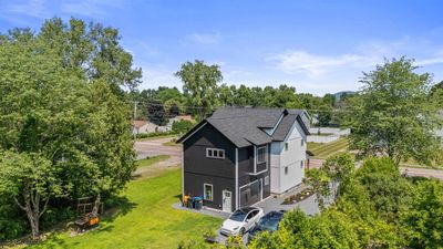 658 Main Street, House other with 3 bedrooms, 1 bathrooms and null parking in Colchester VT | Image 2