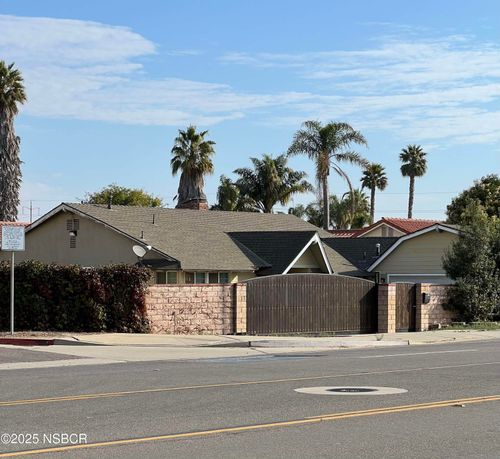 295 E Central Ave, Lompoc, CA, 93436 | Card Image