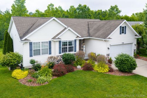 7776 Copper Corner Dr, Caledonia, MI, 49316-7428 | Card Image