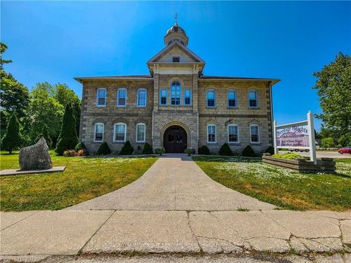 {{alt}} | Card Image