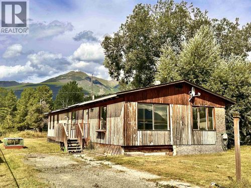1144 4th Ave, Valemount, BC, V0E1N2 | Card Image