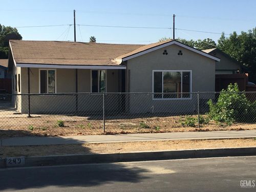 249 E Marengo Ave, Shafter, CA, 93263-2719 | Card Image