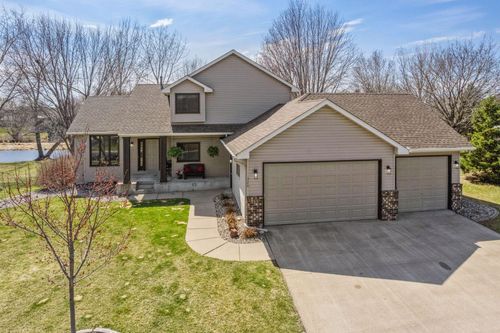 326 William Lake Shore Dr, Waconia, MN, 55387-9770 | Card Image
