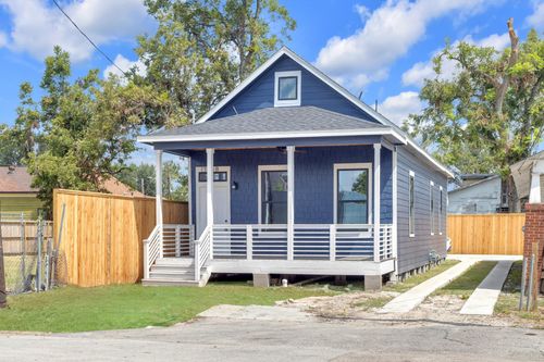 ab-1708 Gentry St, Houston, TX, 77009-8647 | Card Image
