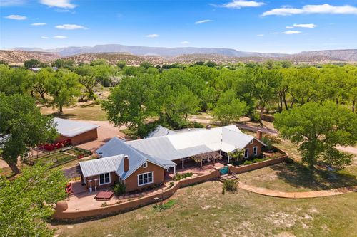 71 County Road 155, Abiquiu, NM, 87510-5520 | Card Image