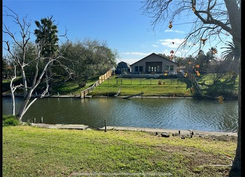 3201 Jamaica Dr, Corpus Christi, TX, 78418-2913 | Card Image