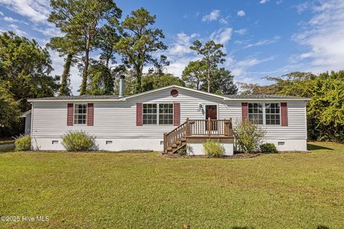 122 Lejeune Rd, Cape Carteret, NC, 28584-9258 | Card Image