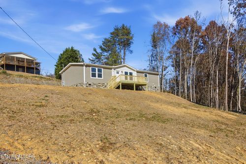 370 Tanasi Dr, Newport, TN, 37821-8254 | Card Image