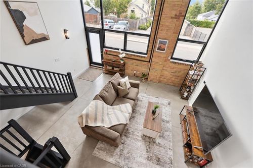 103-85 Spruce St, Cambridge, ON, N1R4K4 | Card Image