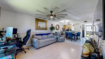 1423 - 2625 State Road 590, Condo with 1 bedrooms, 1 bathrooms and null parking in Clearwater FL | Image 3