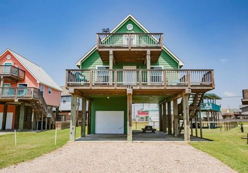118 Point Lafitte Ct, Surfside Beach, TX, 77541-9582 | Card Image