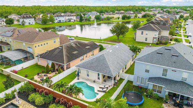2143 Cedar across from community pond | Image 5