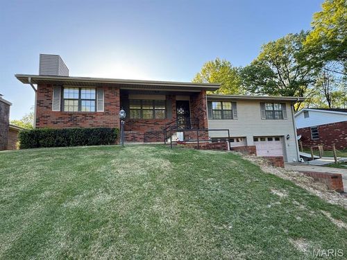 2925 Wayne Ave, Poplar Bluff, MO, 63901-6829 | Card Image