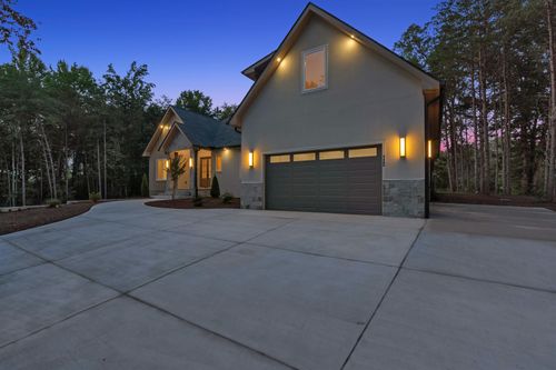 122 Belue Mill Rd, Landrum, SC, 29356-9306 | Card Image