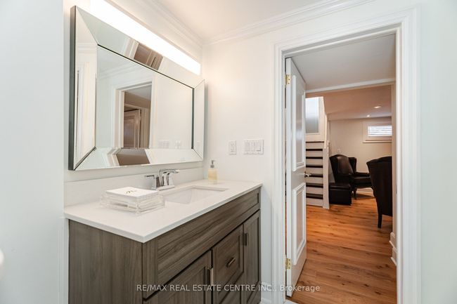 55 Mallard Cres, House attached with 4 bedrooms, 2 bathrooms and 3 parking in Brampton ON | Image 15