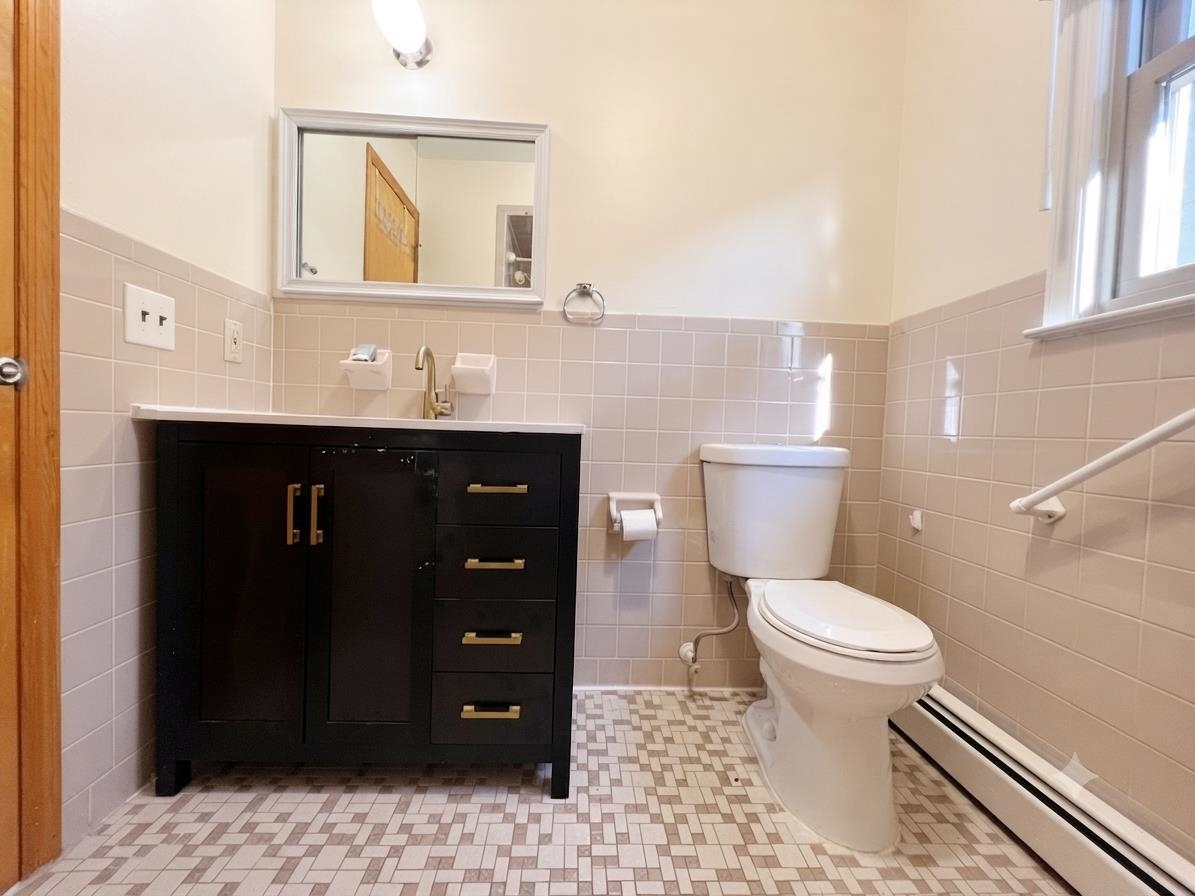 Residential Lease in JC, Heights 5