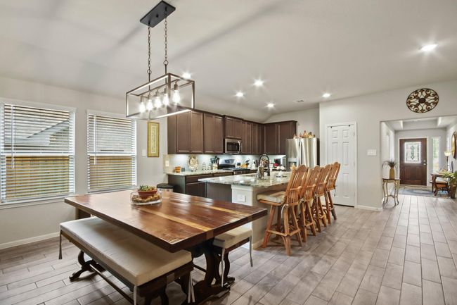 914 Golden Willow Ln, House other with 4 bedrooms, 3 bathrooms and 2 parking in Conroe TX | Image 10