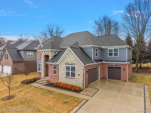 43722 Bolingbrooke Ln, Novi, MI, 48377-2313 | Card Image