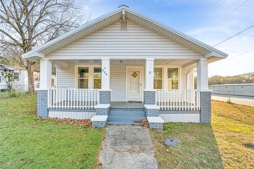 306 E Savannah St, Calhoun Falls, SC, 29628-1235 | Card Image