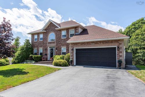 20 Quinn Crt, House with 4 bedrooms, 4 bathrooms and 4 parking in Bedford NS | Card Image