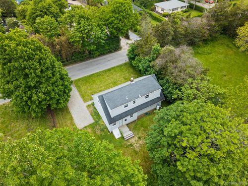 111 Miller Rd, Southampton, NY, 11968-4042 | Card Image