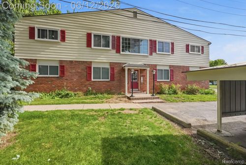 701 W Maple Rd, Clawson, MI, 48017 | Card Image