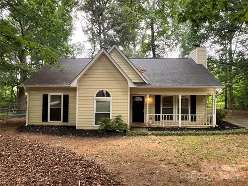 10619 Wood Meadow Dr, Charlotte, NC, 28227-5463 | Card Image