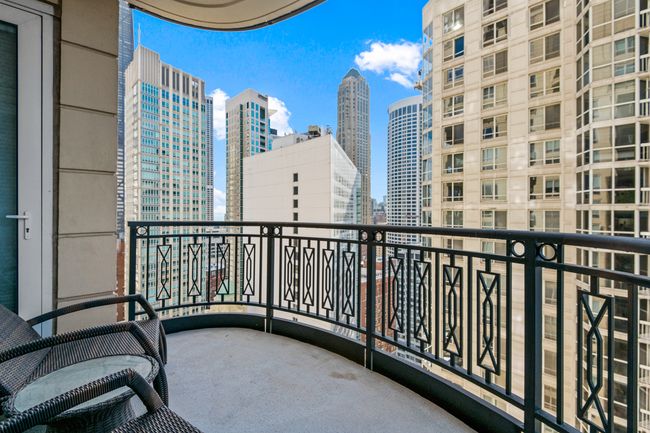 APT-28D - 10 E Delaware Pl, Condo with 3 bedrooms, 4 bathrooms and null parking in CHICAGO IL | Image 17