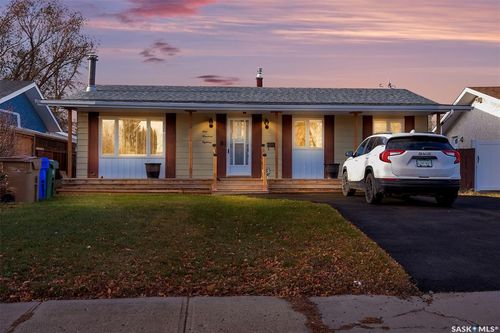 118 Mcsherry Cres, Regina, SK, S4T7B8 | Card Image